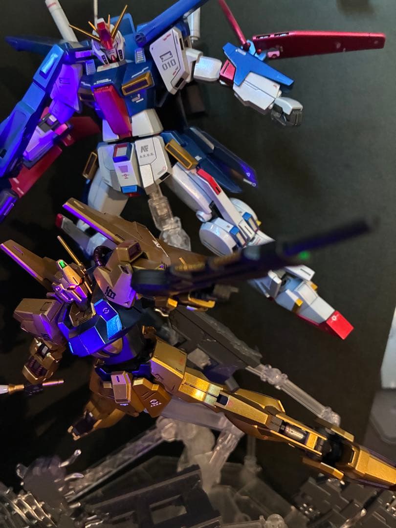 ガンプラ完成品 HG ZZガンダム全塗装スタイル改修完成品 発光ギミック