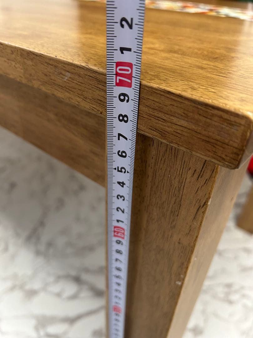 タイル付き　ダイニングテーブル　おしゃれ　4人掛け