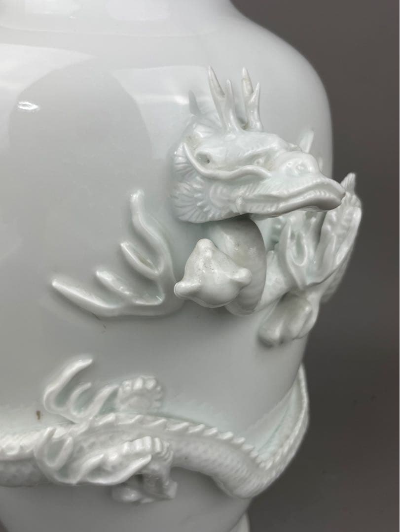 極上細密龍彫り細工 花瓶 真作保証 平戸藩 三川内焼白磁 如意