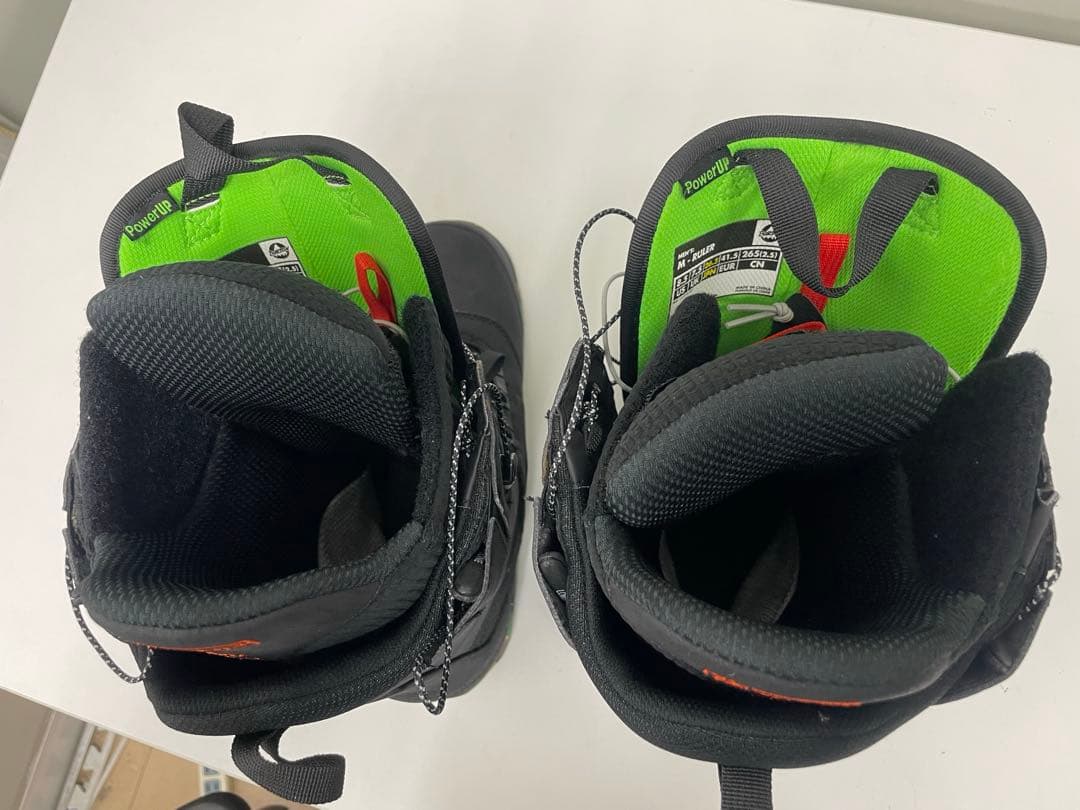 BURTONクイックレーシング スノボーブーツ