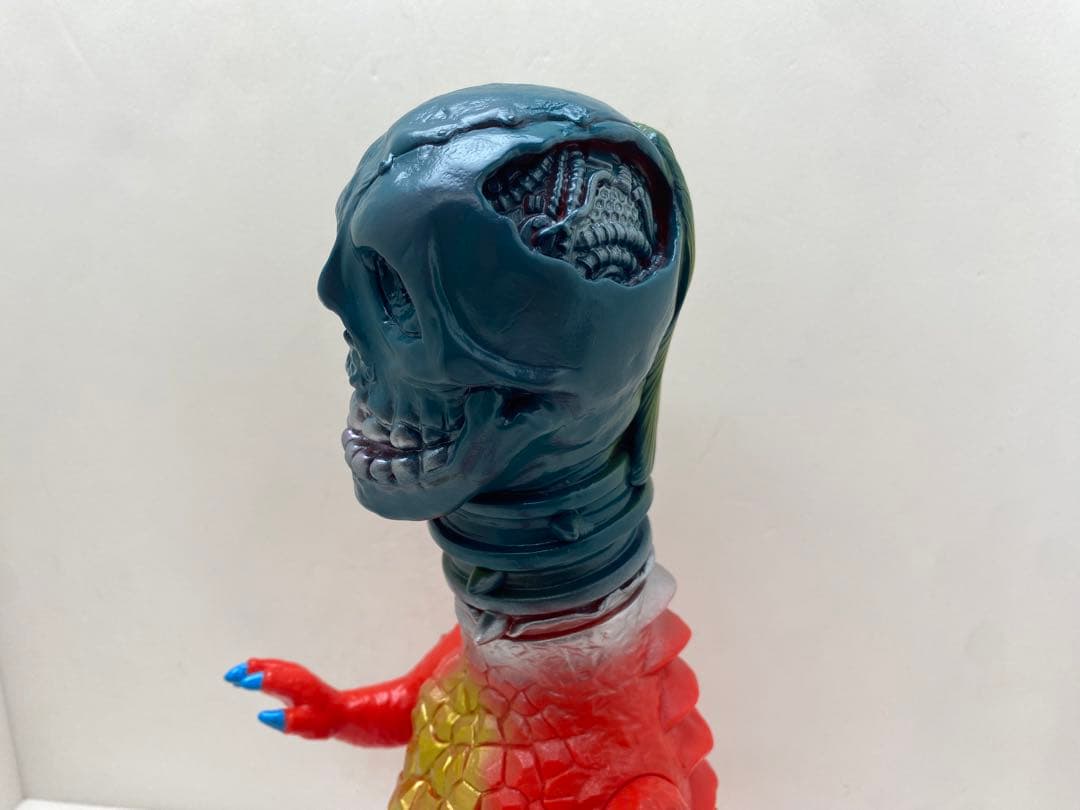 ソフビ】ZOLLMEN 最終話再生怪獣 【バーストロン】 - メルカリ