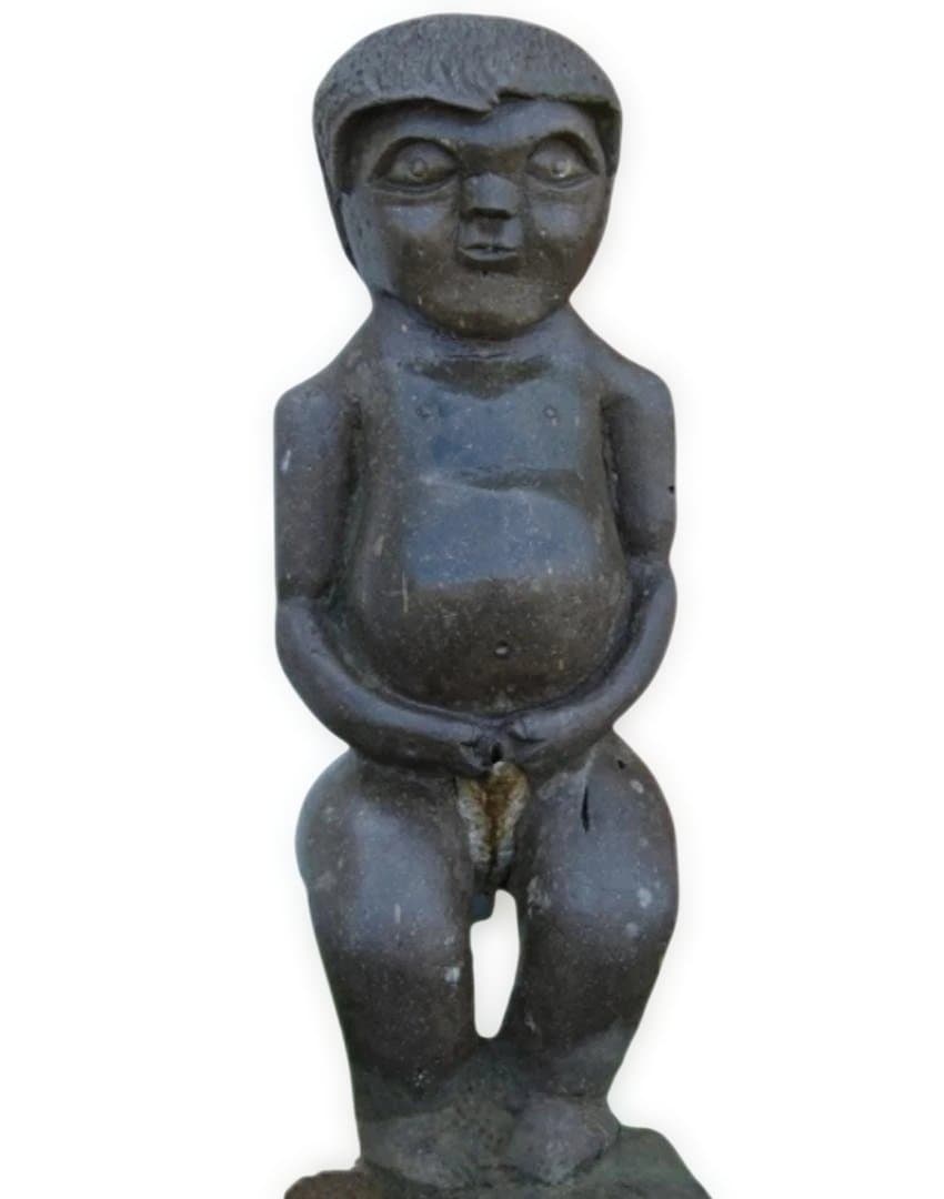 西洋庭園 八女石の古い小便小僧 ガーデン 石像 水鉢 噴水 燈籠 西洋