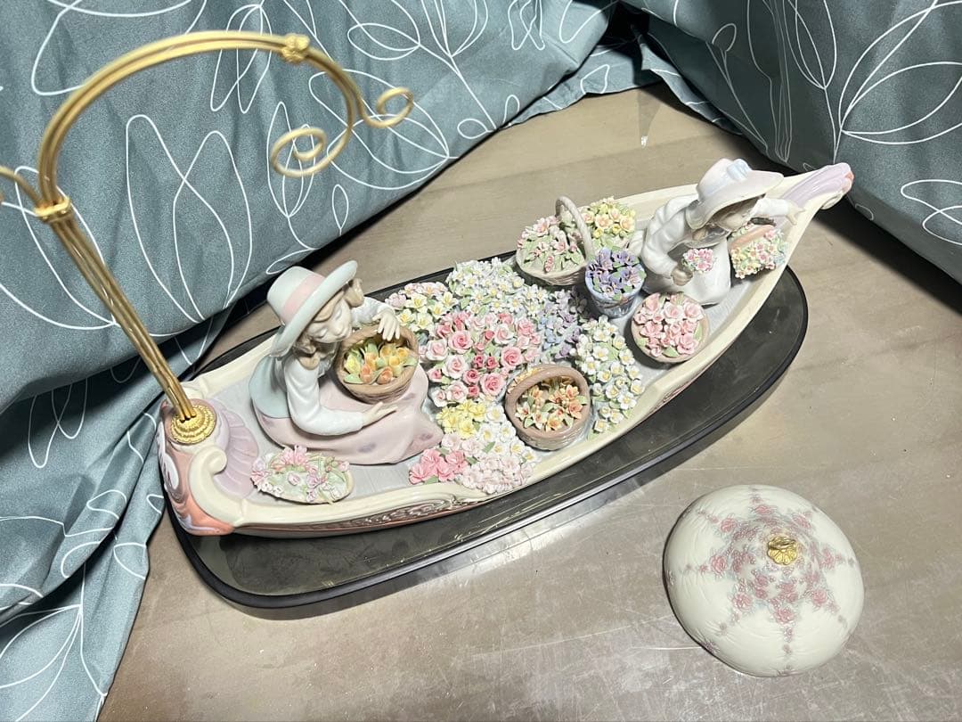 リヤドロ バルコ・デ・フローレス 廃盤品 - メルカリ