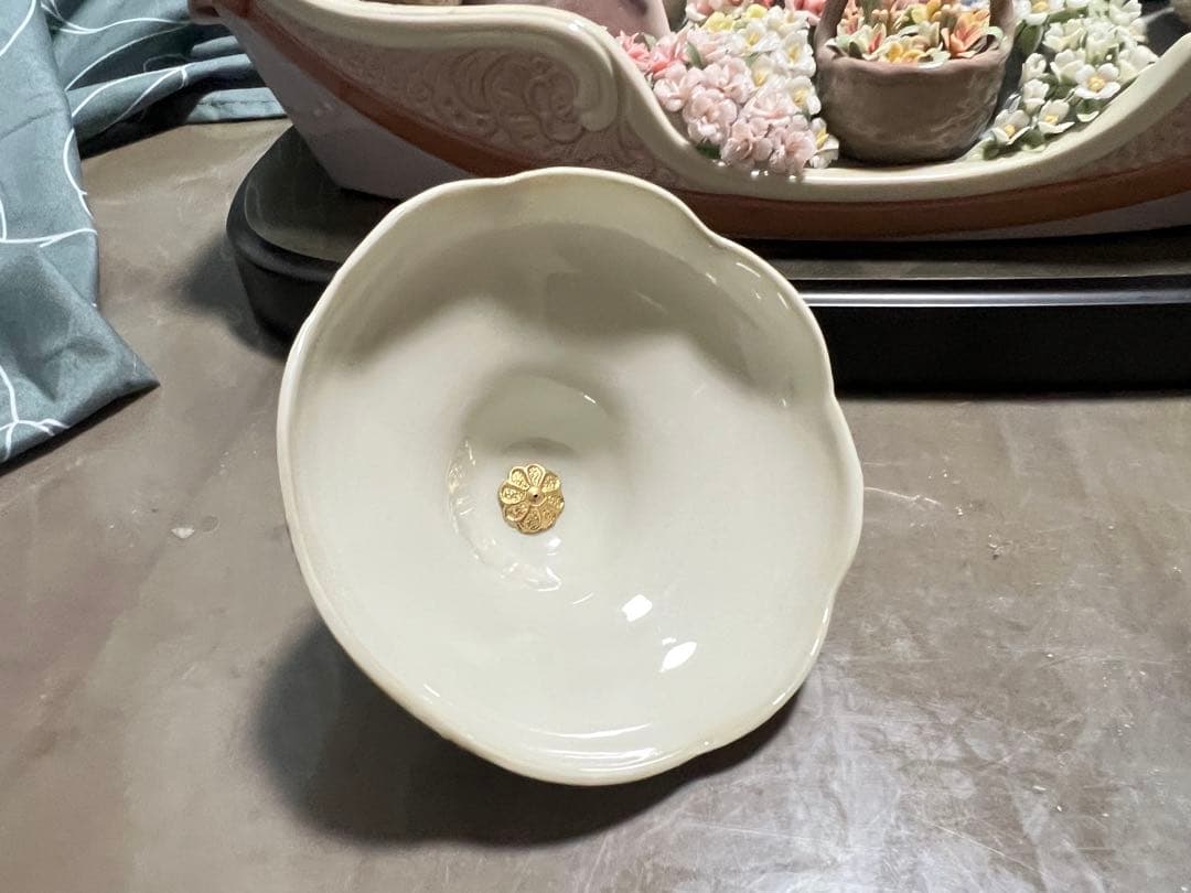 リヤドロ バルコ・デ・フローレス 廃盤品 - メルカリ