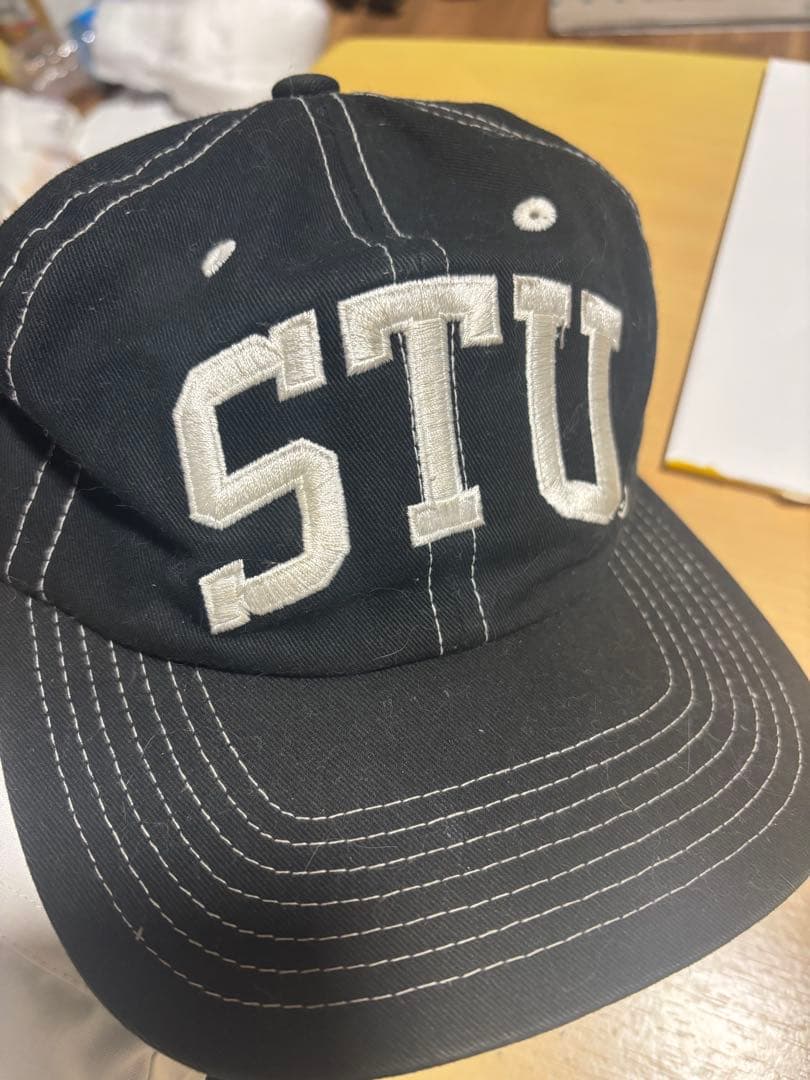 Stussy STUロゴ刺繍キャップ 黒