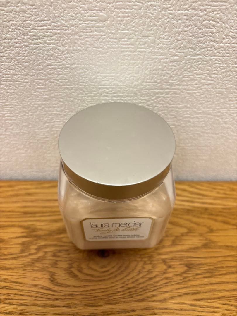 ローラメルシエ　ホイップトボディクリーム　アンバーバニラ　300g