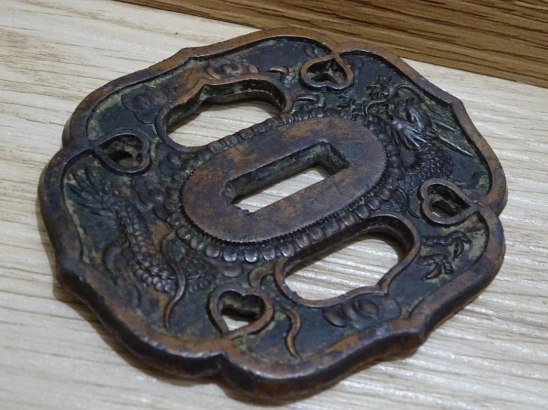 刀鍔 龍 彫刻 刀装具 時代物 骨董品 日本刀 アンティーク