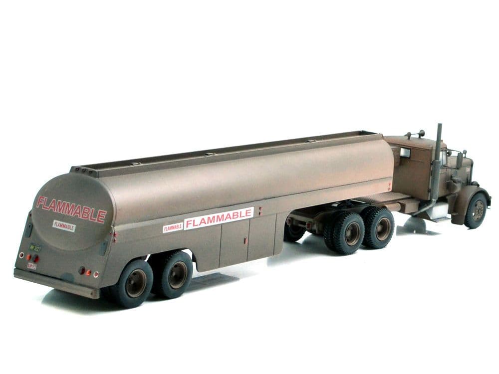 ピータービルト　281 ニードルノーズ 　ウィズ　タンカー　\"激突!\"