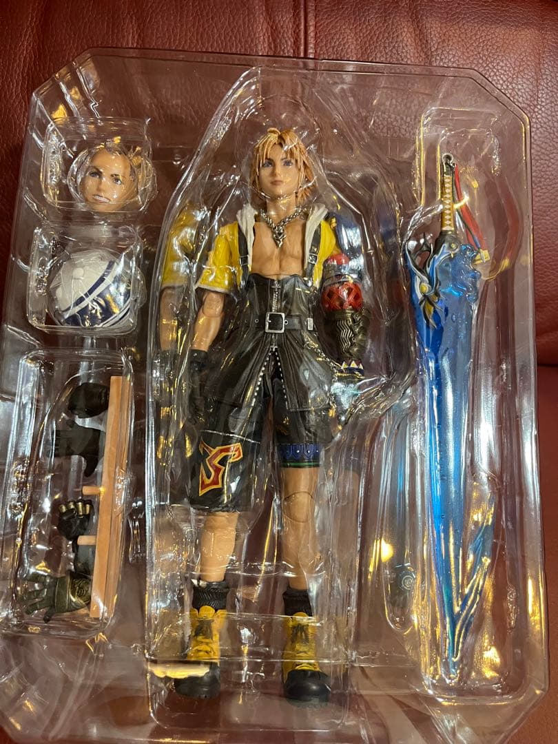 ファイナルファンタジーX PLAY ARTS改 <ティーダ>