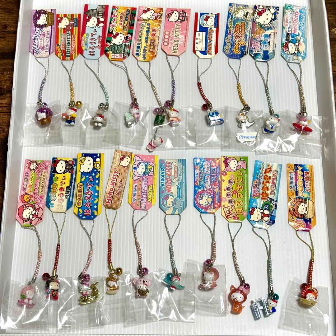 ご当地キティ　根付けストラップ等　64点　まとめ売り