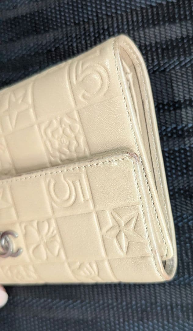 す*う様 CHANEL 二つ折り財布 ベージュ