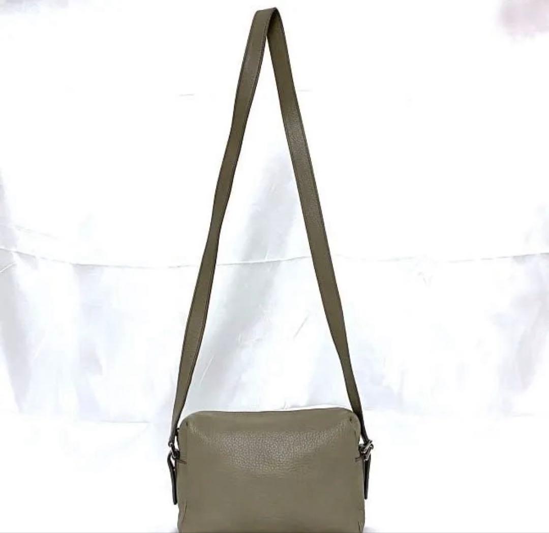 ヒロフ　ショルダーバッグ