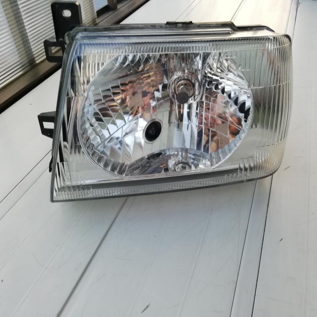 H58A パジェロミニ ヘッドライト 左右 レべ付 （管理NO25） 三菱