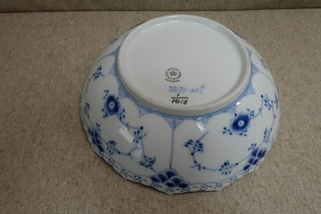 ロイヤルコペンハーゲン ブルーフルテッド フルレース サラダ ボウル