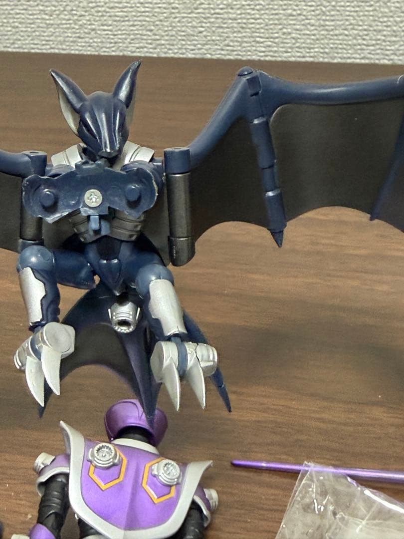 S.H.Figuarts 仮面ライダー王蛇&ナイト 2種セット