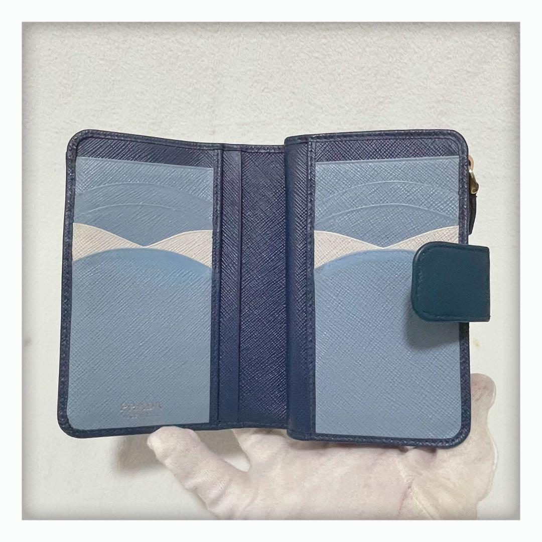 【しょう】 レア ギャランティカード有 プラダ 二つ折り財布 マルチカラー