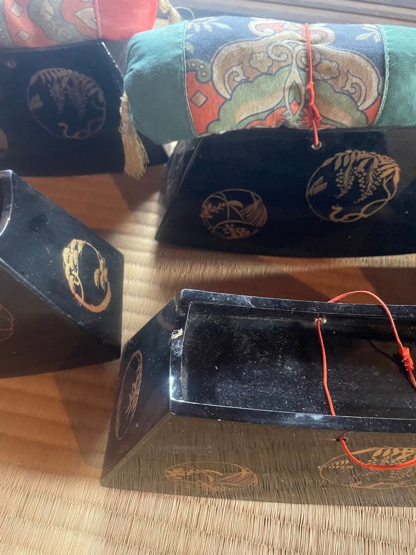 漆　枕台8点　枕箱　セット　骨董品　華やかな蒔絵