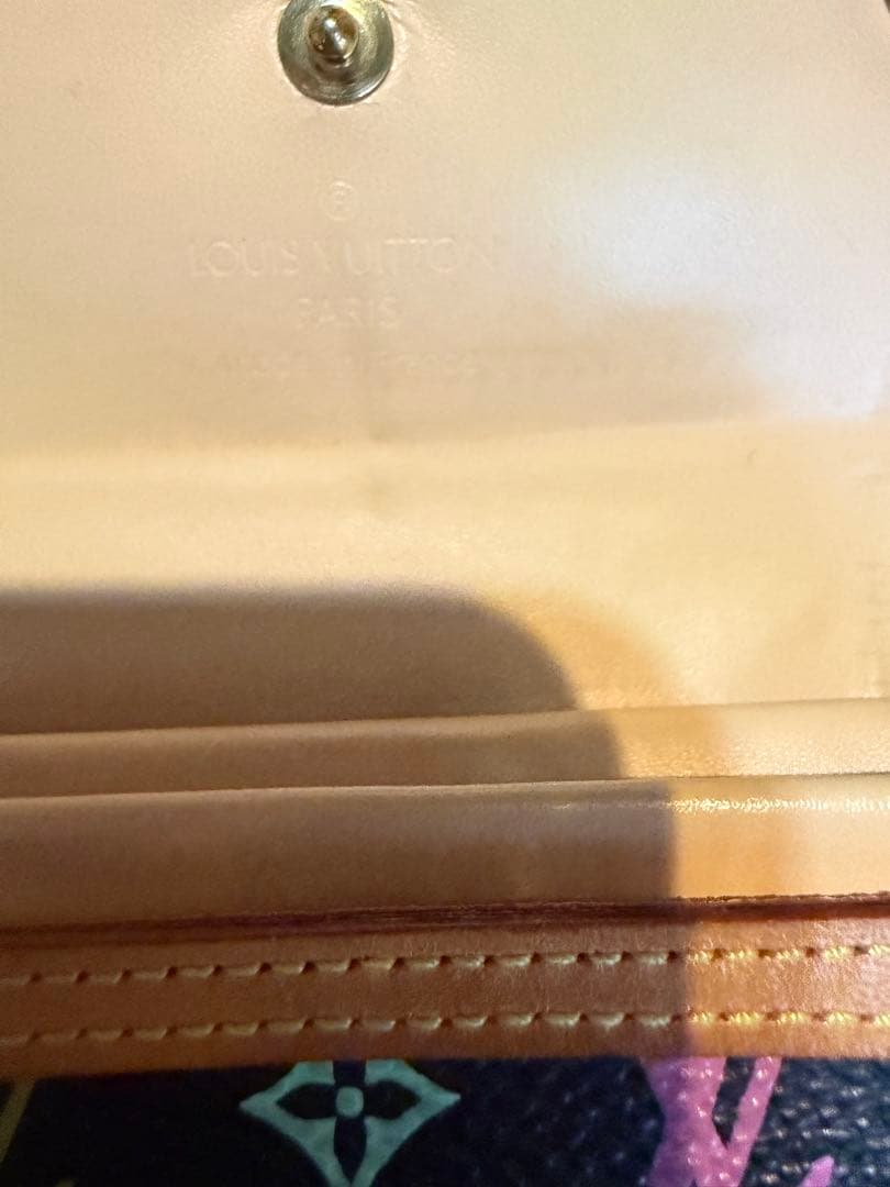 Louis Vuitton マルチカラー ケース 黒 ルイヴィトン