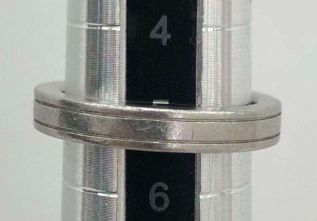 ハリー・ウィンストン トラフィック アクセント ダイヤバンドリング