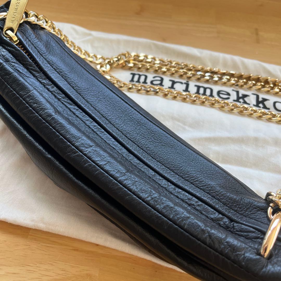 marimekko マリメッコ　カルラ　チェーン　ショルダー　ブラック　ゴールド