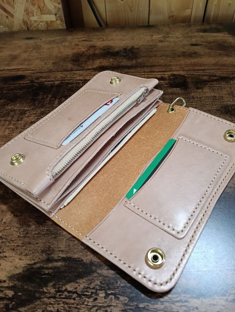 tracker wallet　Btype