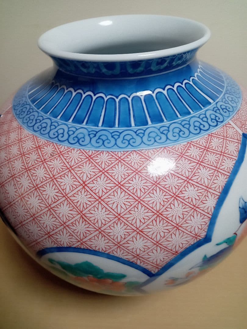 色鍋島桃絵松右衛門の作品です写真１７枚です