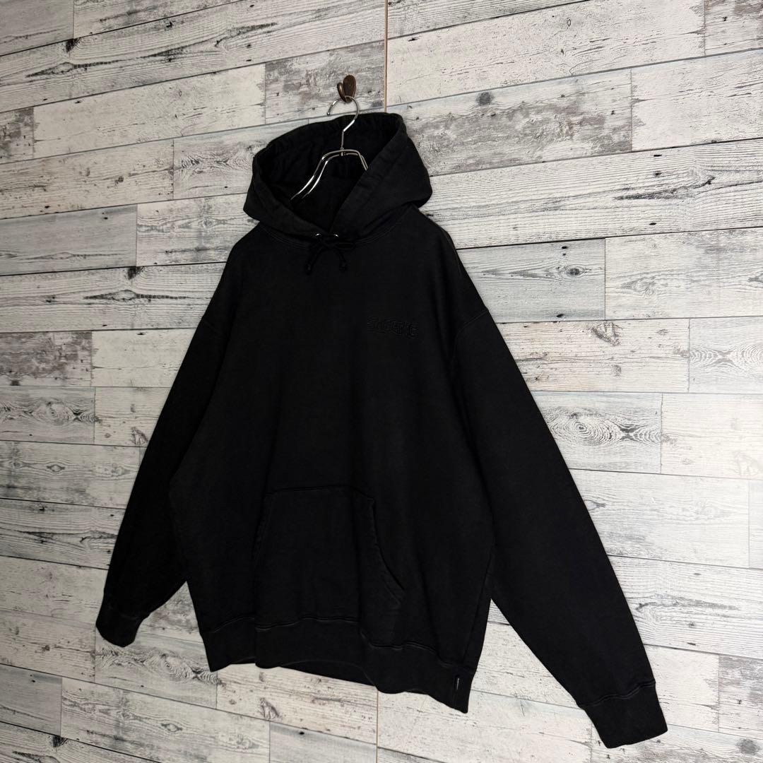 【希少コラボ】シュプリーム×スマーフ☆ 背面ビッグ刺繍ロゴ入りパーカー.