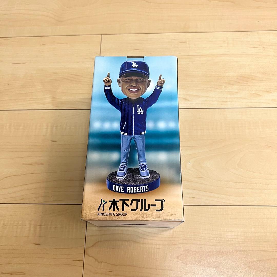 4/26 球場配布限定 ロバーツ監督 ボブルヘッド MLB ドジャース 4/26