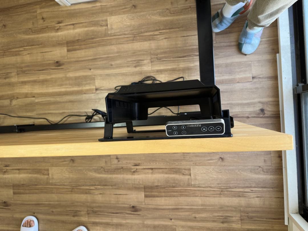 電動昇降デスク　かなでもの天板　E7 Pro プレデクツ