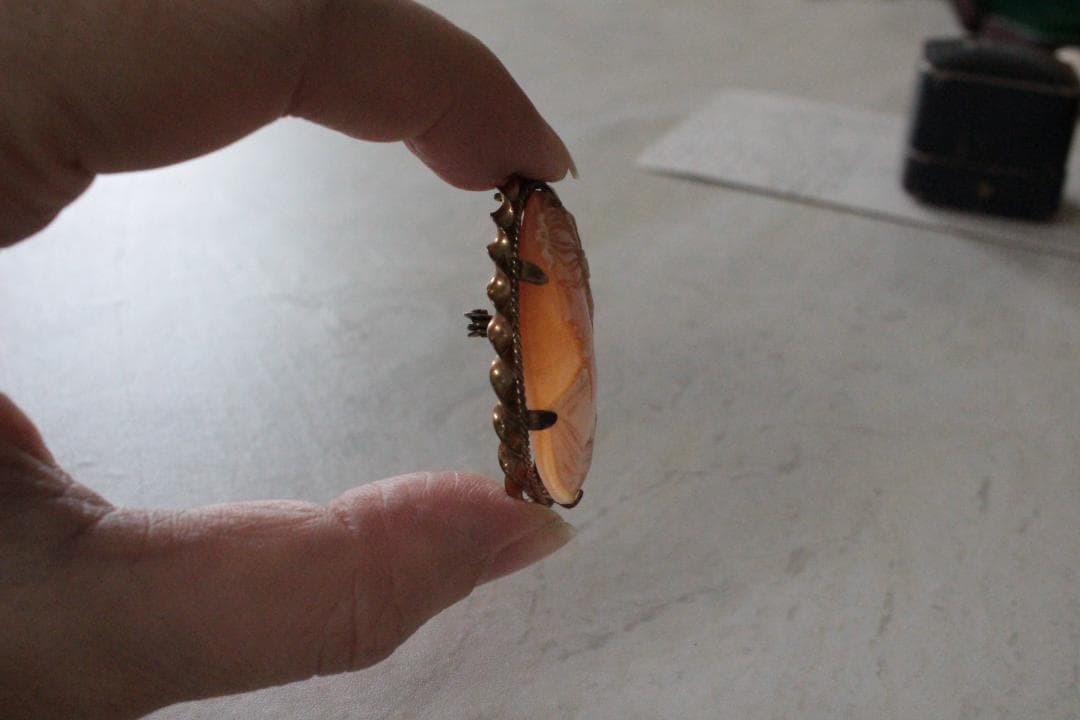 【E】アンティークシェルカメオブローチ