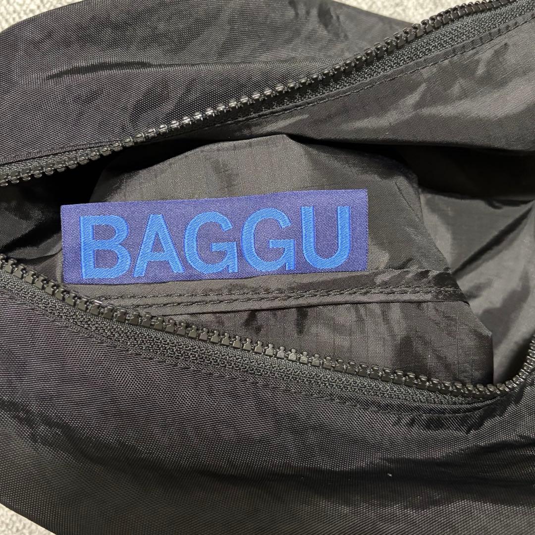 \"BAGGU\" ラージ ナイロン クレッセントバッグ　ブラック　新品