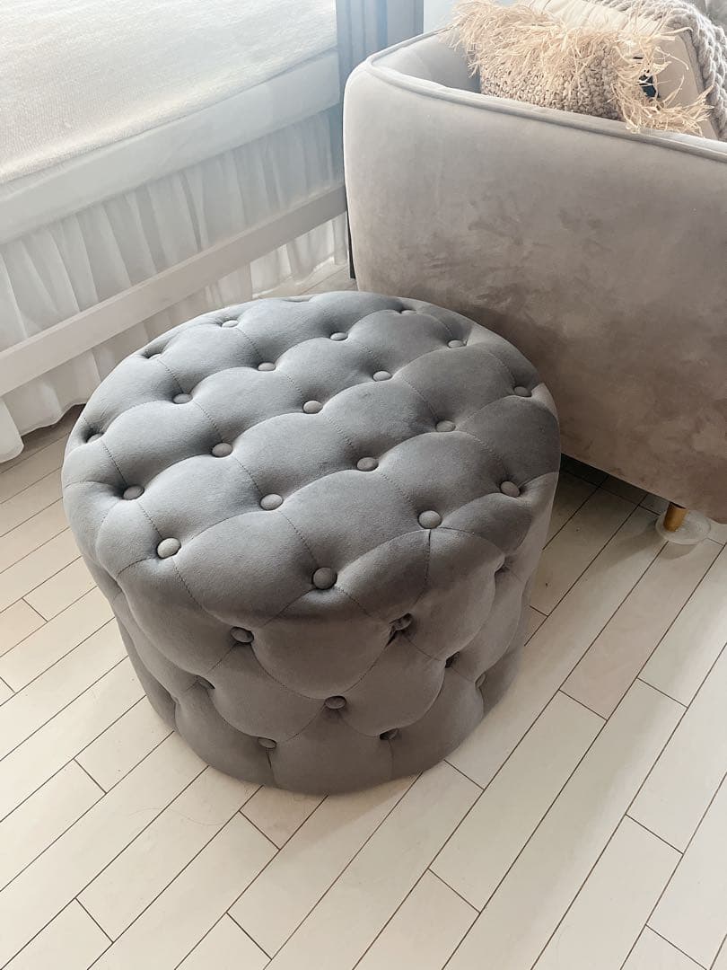 ラウンドスツール　テーブル　韓国　ロココ調