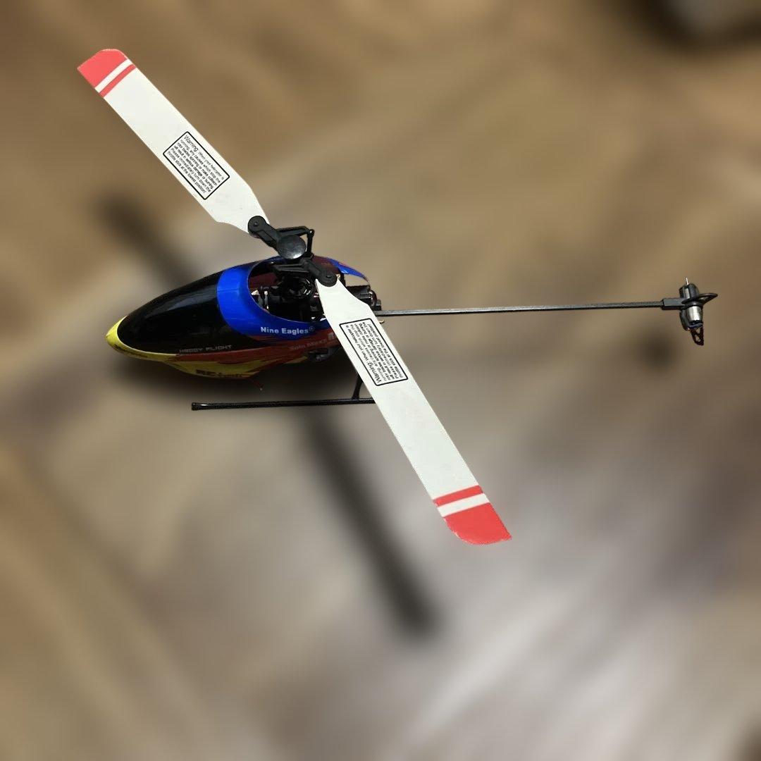 Nine Eagles Solo Maxx Revolution 3Dヘリコプタ