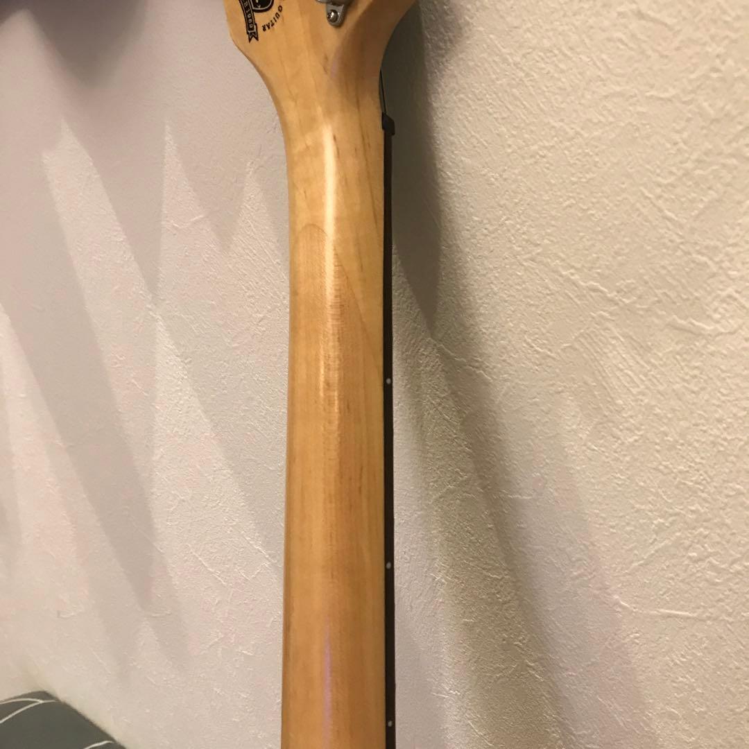 BC Rich ワーロック エレキギター 白