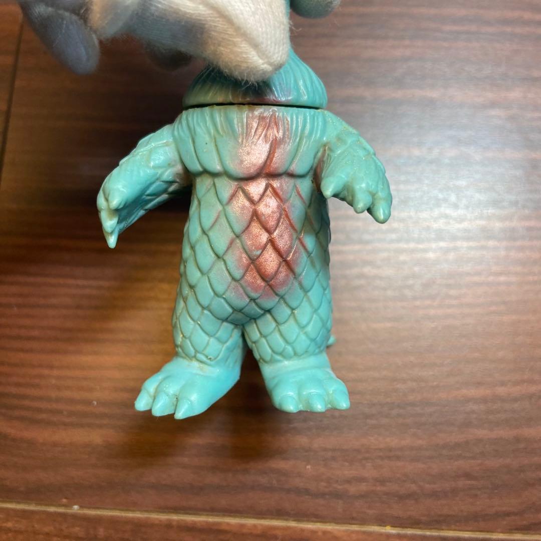 ブルマァク オイルドリンカー ソフビ 5648 - メルカリ