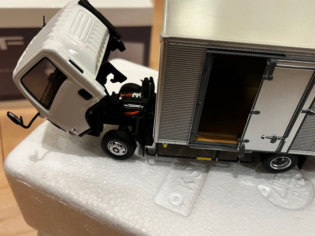 た*し様 京商 1/43 いすゞ エルフ ワイドキャブ ダイキャストミニカー