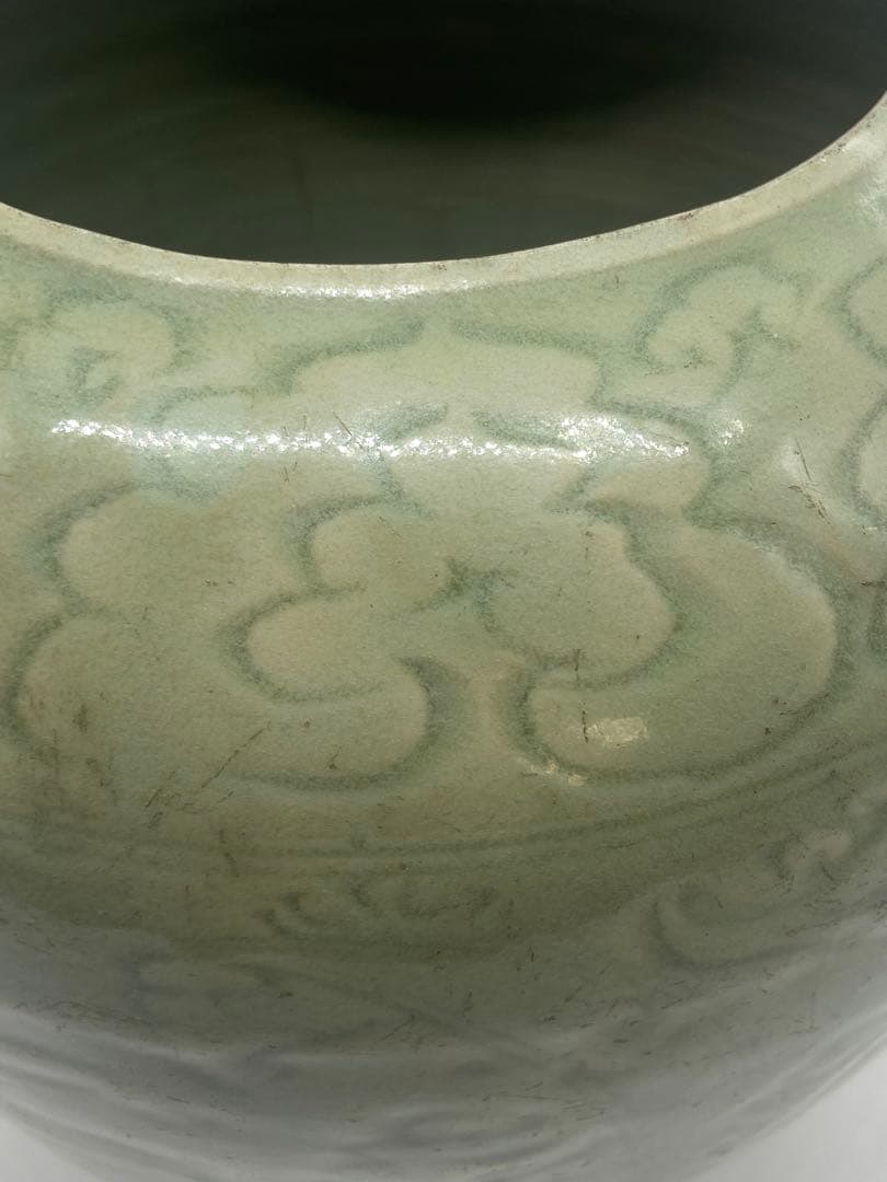 中国　元時代　龍泉窯　七観青磁　共箱　送料込み1101