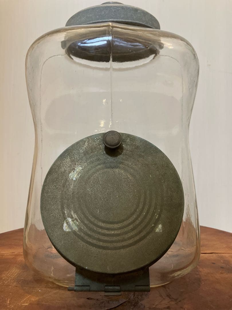 存在感抜群！アルミ開閉蓋付きの煙草陳列用ガラス瓶◇たばこ瓶◇