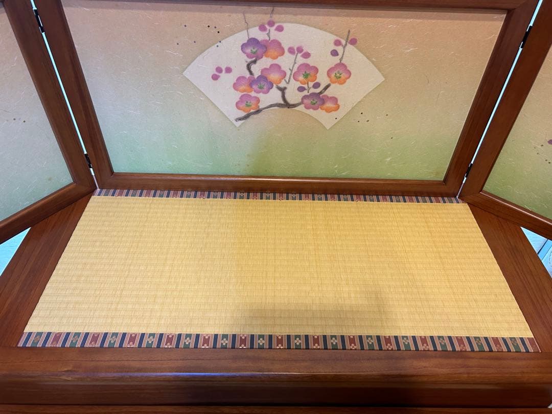 あゆな　桐製 三段ひな壇 春日三段 梅柄屏風セット　お雛様　正月飾り