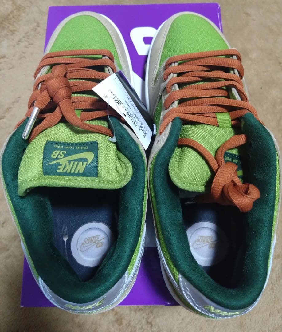 月花　Nike SB Dunk Low エスカルゴ