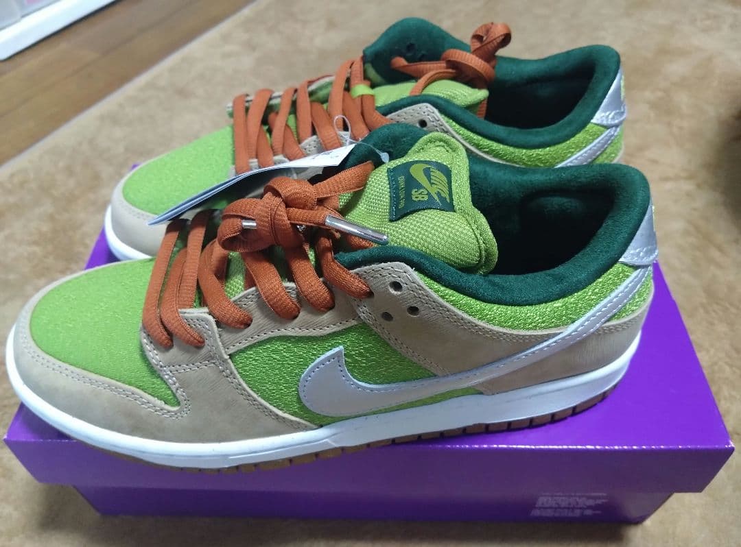 月花　Nike SB Dunk Low エスカルゴ