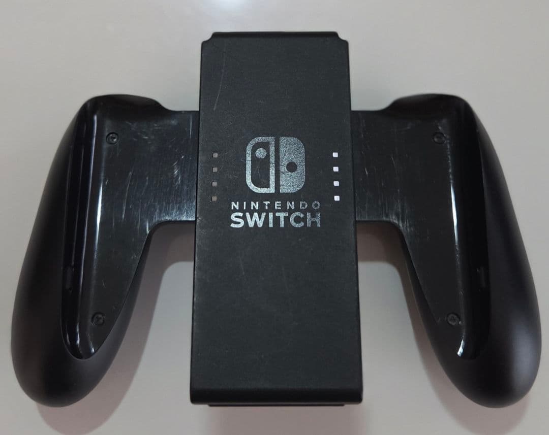 【完品】Nintendo Switch本体 + おまけ(ジョイコン1個)　箱付き