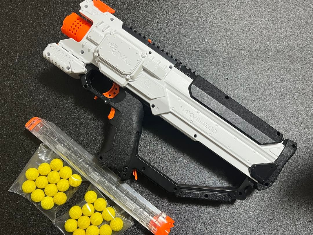 ナーフ ライバル RIVAL ヘラ Hera ＆ マガジンクリップ セット