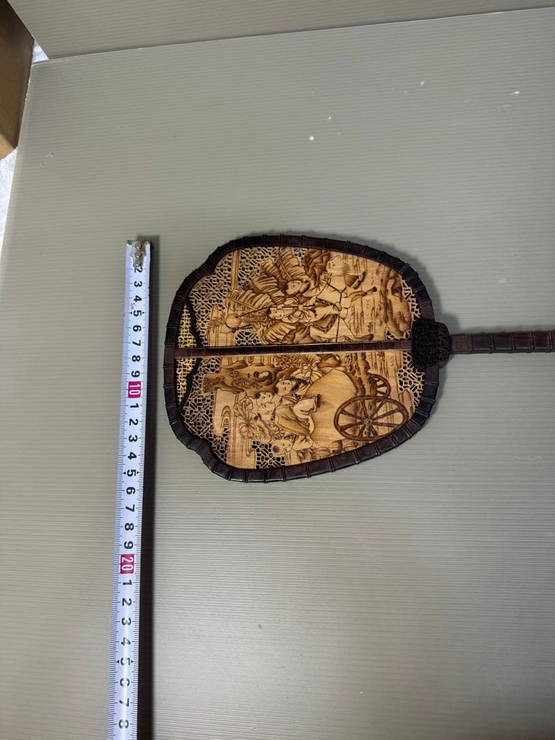 2268 中国美術 唐木造 白檀透彫刻 翡翠 軍配型硯屏 団扇 唐物 時代物