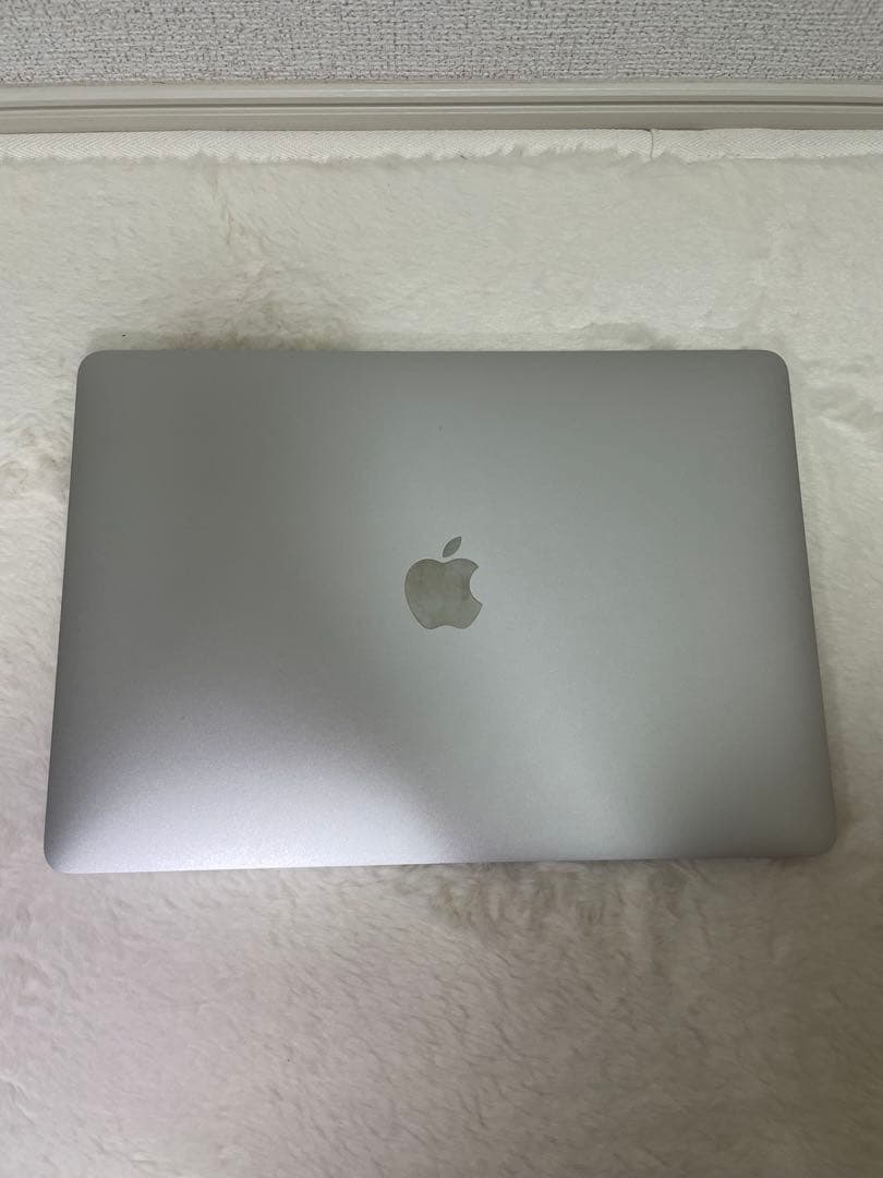 シルバー MacBook 本体 - メルカリ