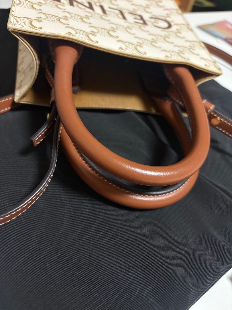 CELINE ミニ バーティカル トリオンフ キャンバス