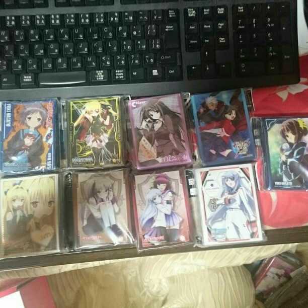 キャラクターカードスリーブ