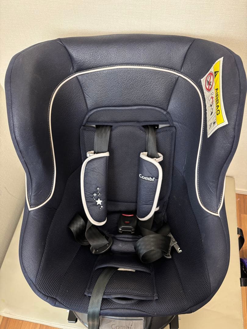 送料無料！ Combi クルムーヴ チャイルドシート ISOFIX ネイビー