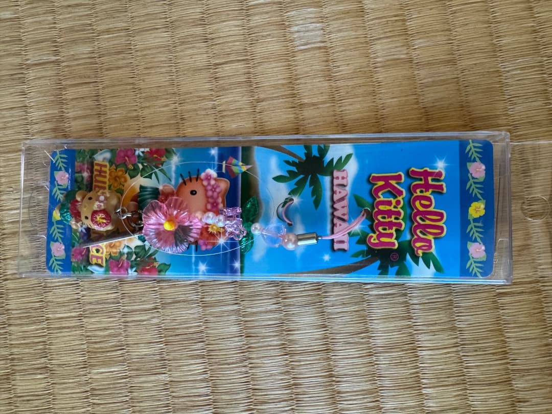 ハローキティ ご当地ストラップセット 根付 200個ぐらい 地域限定 その他