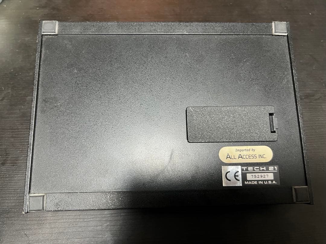 ブラックフライデー TECH 21 NYC SansAmp TRI-A.C.